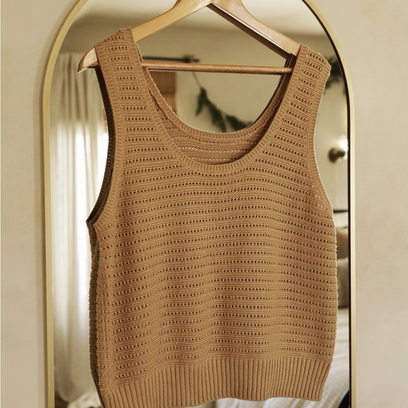 Handmade Knit Vest - Picture 3 of 4